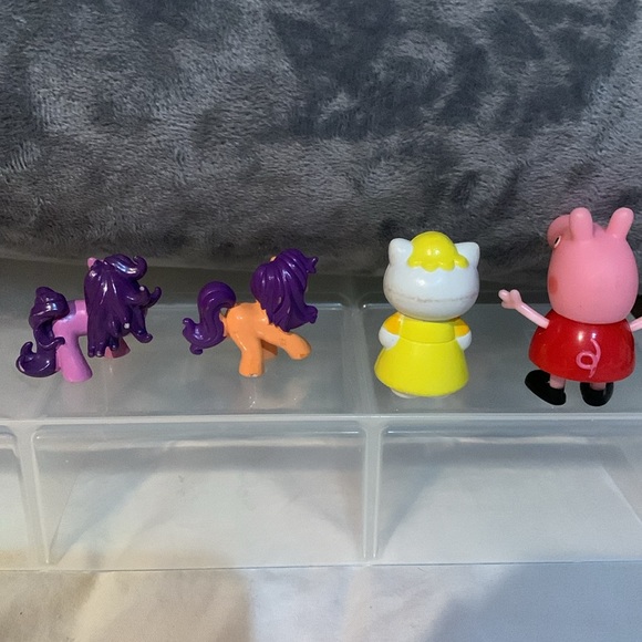 Collectable / Toy bundle - Picture 3 of 5